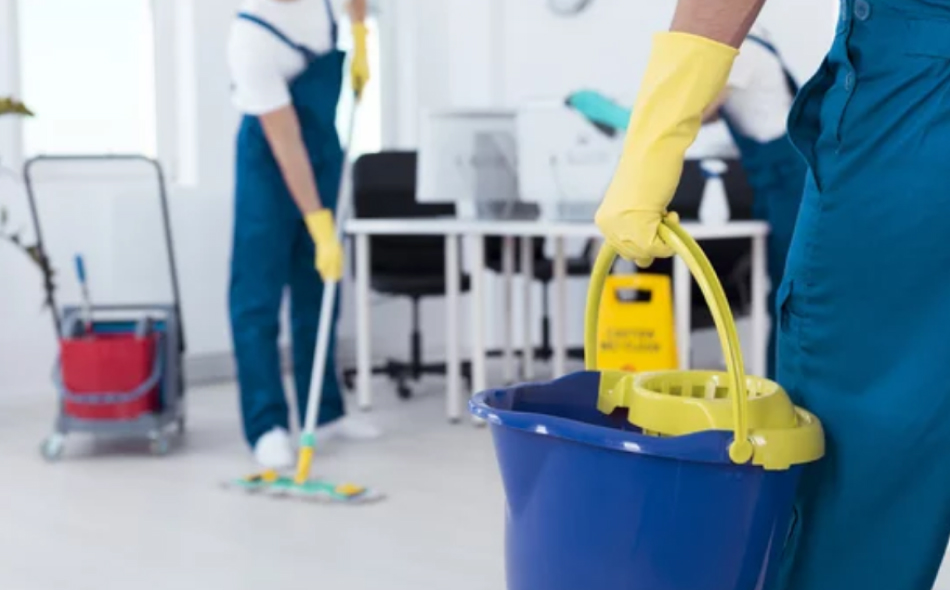 How Much Should I Charge for My Commercial Cleaning Services